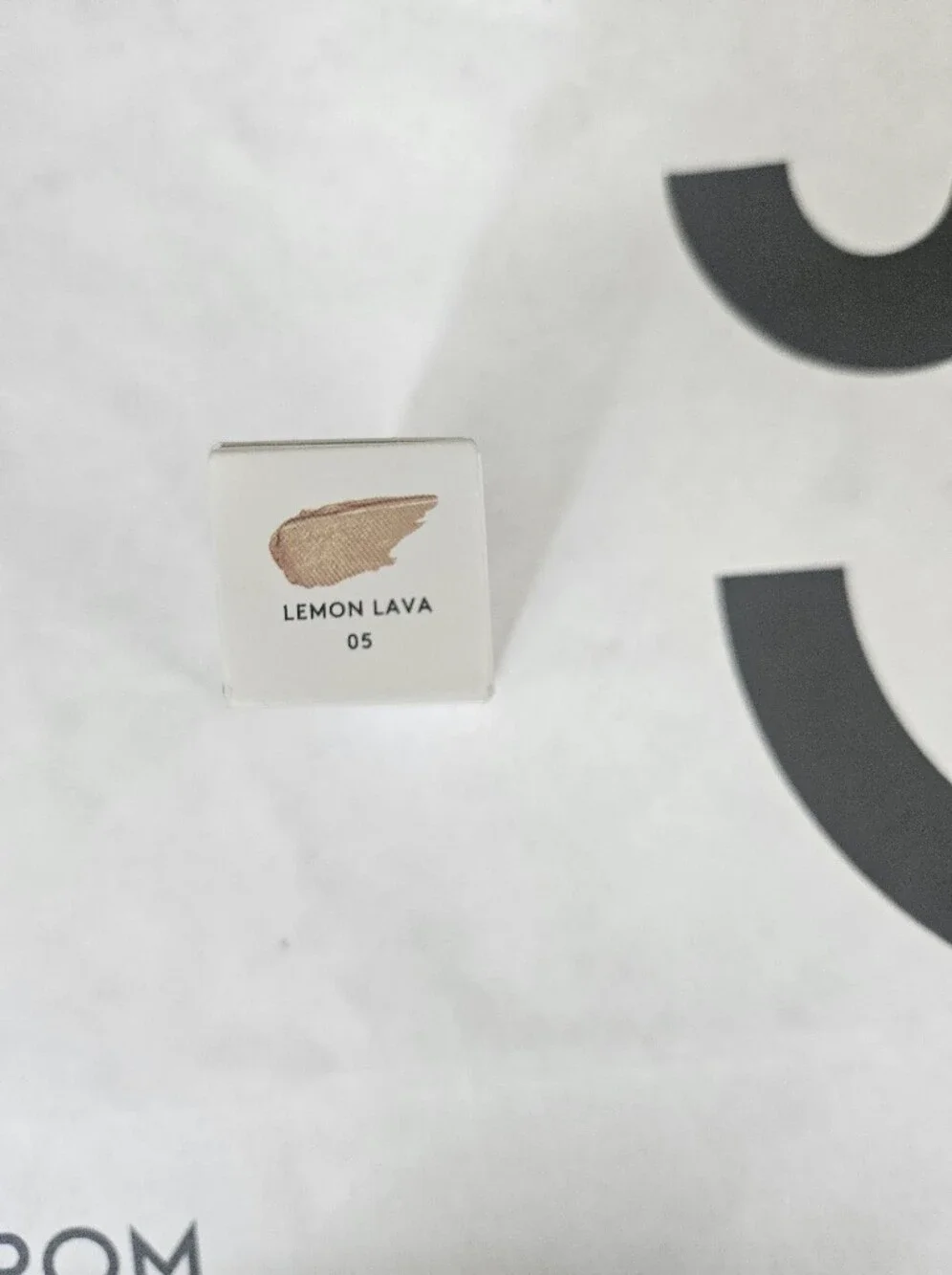 Fenty Beauty Gloss Bomb Heat Lip Luminizer - Lemon Lava /Clear With Gold Shimmer
